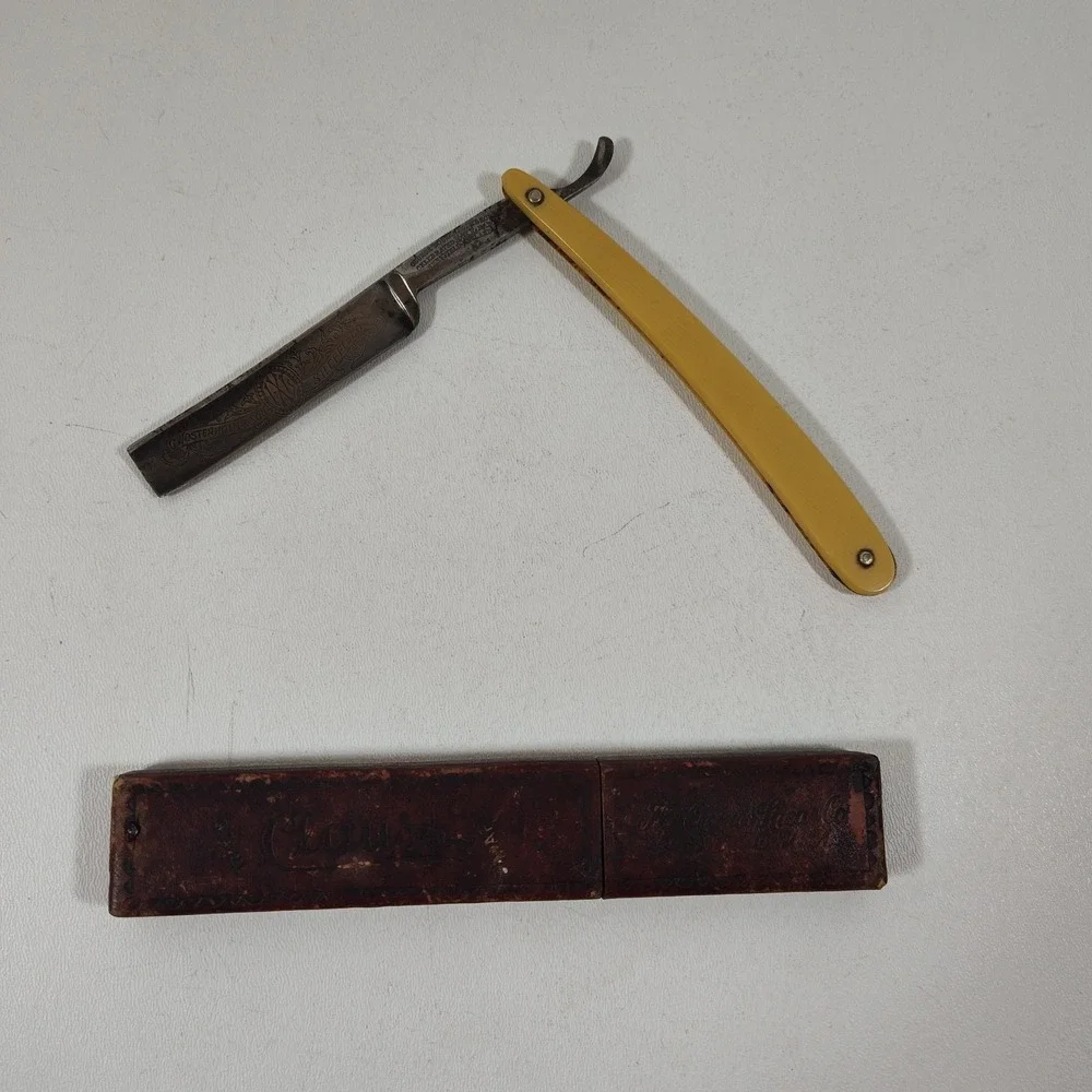 G Wostenholm & Son Celebrated IXL Sheffield Razor with Box